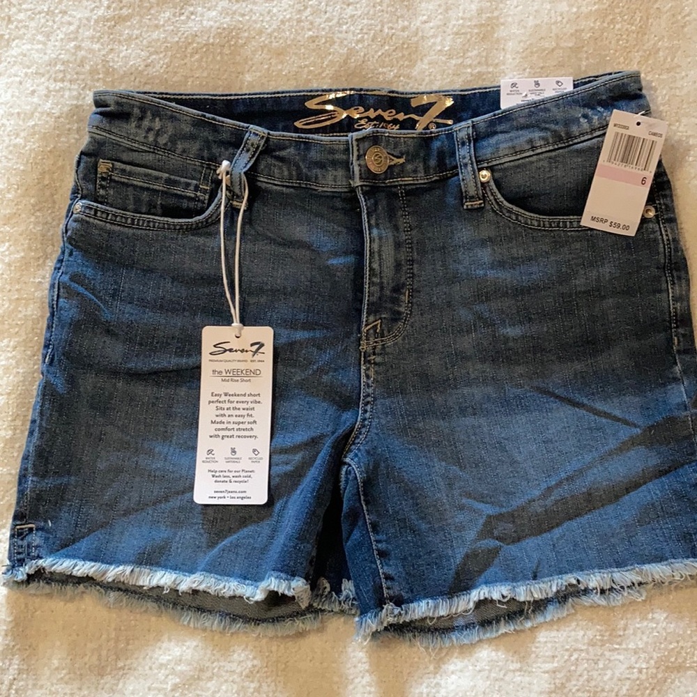 Seven The Weekend Mid Rise Shorts size 6